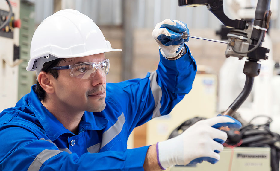 Online Maintenance Technician with VR Training (VR Headset v3